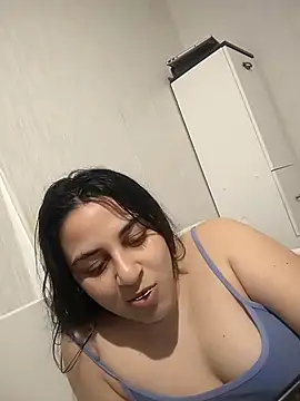 Veramaia online show from 03-13-25, 03:39