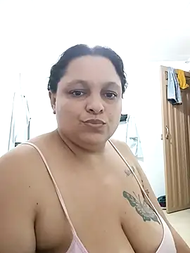 aliciaxm online show from 03-18-25, 03:20