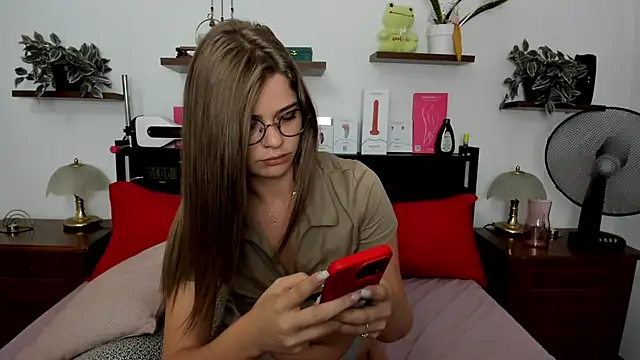 HaleyReedme online show from 07-17-26, 07:15