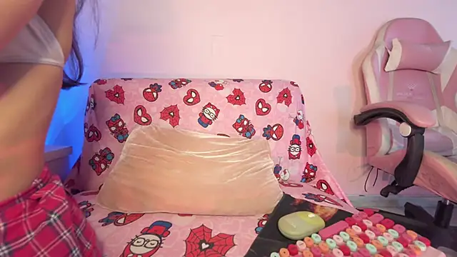 kitty-kryss online show from 05-11-26, 02:34
