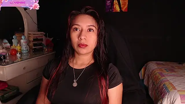 Snapshot of yes0225 chatting on 10-02-25, 01:51 yes0225 online show from 10-02-25, 01:51