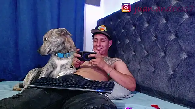 Stone grey1  online show from 02-17-26, 03:58