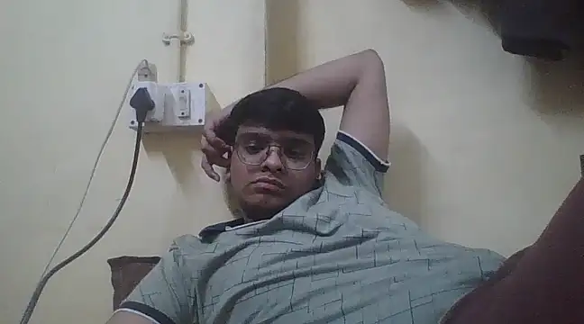 Snapshot of sutfvkii chatting on 03-19-25, 05:39 sutfvkii online show from 03-19-25, 05:39