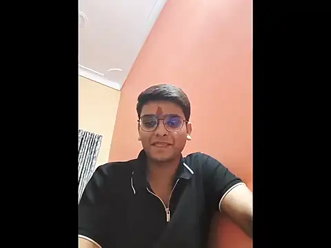 Snapshot of sutfvkii chatting on 10-18-25, 06:19 sutfvkii online show from 10-18-25, 06:19