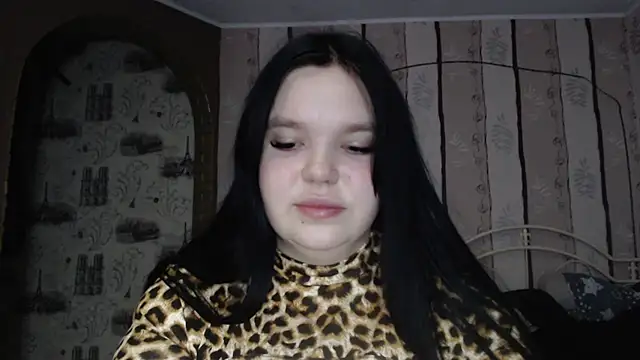 Snapshot of Victoriakot chatting on 03-17-25, 07:35 Victoriakot online show from 03-17-25, 07:35