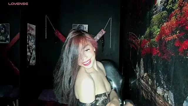 Tracy KS online show from 11-07-25, 05:07