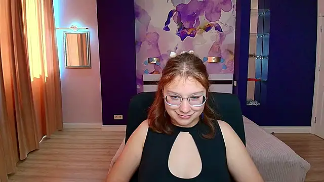 AngelinaLow online show from 09-13-25, 11:32