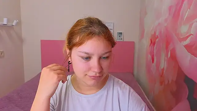 AngelinaLow online show from 05-19-26, 11:27