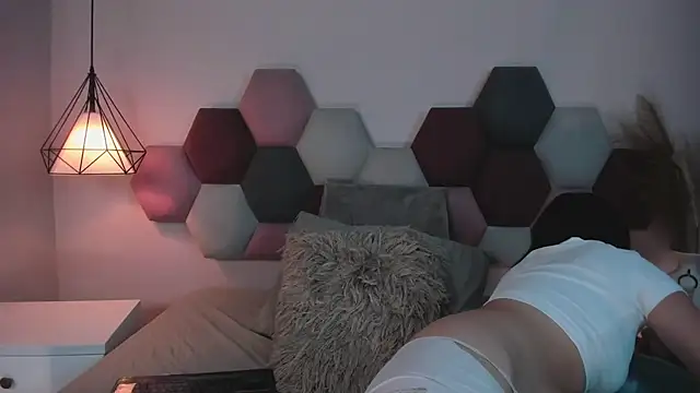 BeckyVidal online show from 11-24-25, 06:07