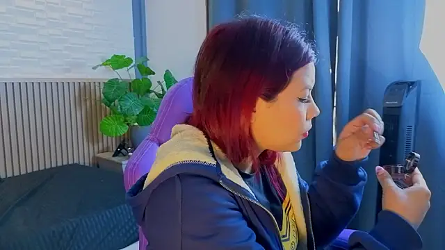 Snapshot of TiffanyWalk chatting on 03-02-26, 12:45 TiffanyWalk online show from 03-02-26, 12:45