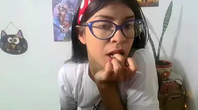 Snapshot of sarah_sm chatting on 03-15-25, 07:48 sarah sm online show from 03-15-25, 07:48
