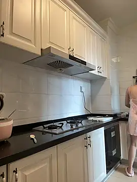 Snapshot of aa520uv chatting on 09-20-25, 04:46 aa520uv online show from 09-20-25, 04:46