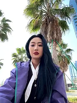 Snapshot of linger-23 chatting on 01-17-26, 05:45 linger-23 online show from 01-17-26, 05:45