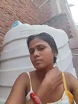 Snapshot of Ayeshaji chatting on 09-16-25, 07:09 Ayeshaji online show from 09-16-25, 07:09