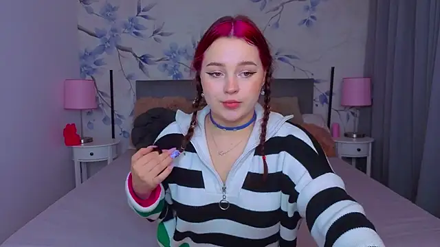 Cute kitty- online show from 11-14-25, 11:57