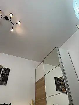 CelineReys online show from 12-16-25, 06:35