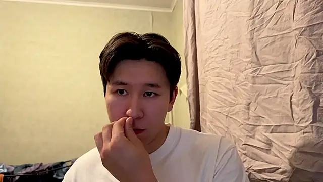 Snapshot of aliktasty chatting on 12-02-25, 04:46 aliktasty online show from 12-02-25, 04:46