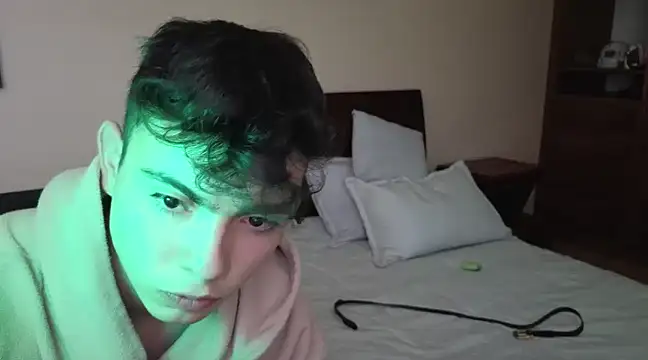 Snapshot of lukeboyce33 chatting on 03-19-25, 07:38 lukeboyce33 online show from 03-19-25, 07:38