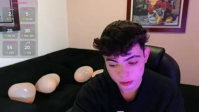 Snapshot of lukeboyce33 chatting on 02-07-26, 12:47 lukeboyce33 online show from 02-07-26, 12:47