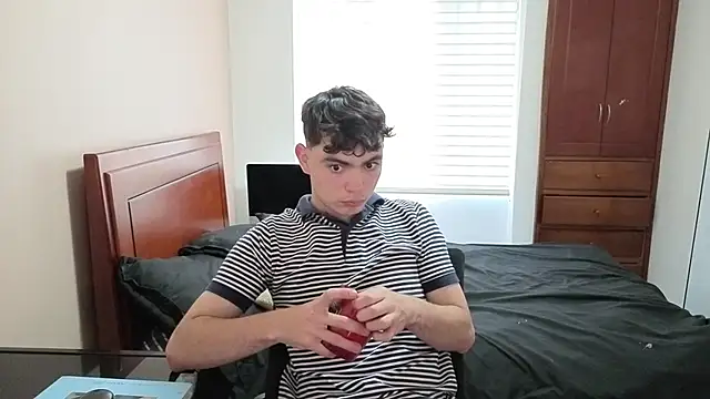 Snapshot of lukeboyce33 chatting on 02-26-26, 10:31 lukeboyce33 online show from 02-26-26, 10:31