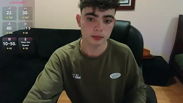 Snapshot of lukeboyce33 chatting on 03-01-26, 12:56 lukeboyce33 online show from 03-01-26, 12:56