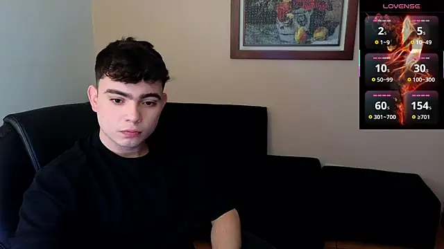 Snapshot of lukeboyce33 chatting on 07-25-26, 09:34 lukeboyce33 online show from 07-25-26, 09:34