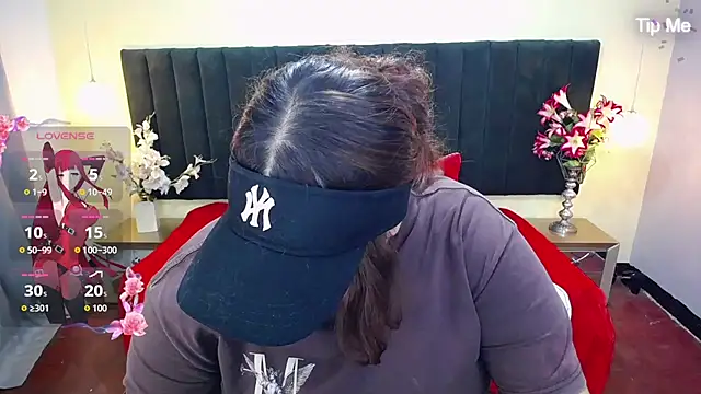 ailyn maury online show from 09-30-25, 01:21