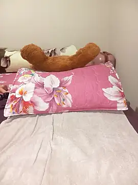 Snapshot of Hotytoty26 chatting on 02-05-26, 12:04 Hotytoty26 online show from 02-05-26, 12:04