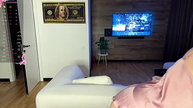 Snapshot of TwinTemptations chatting on 10-17-25, 06:10 TwinTemptations online show from 10-17-25, 06:10