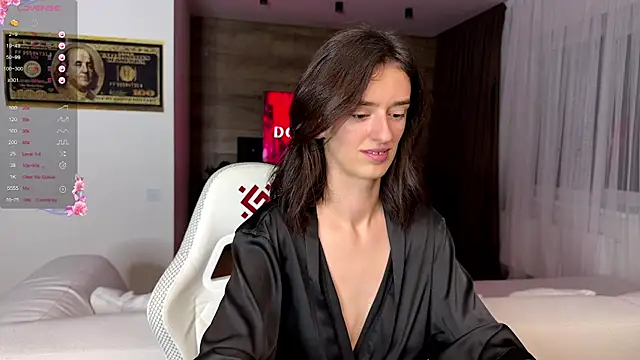 Snapshot of TwinTemptations chatting on 11-05-25, 09:48 TwinTemptations online show from 11-05-25, 09:48