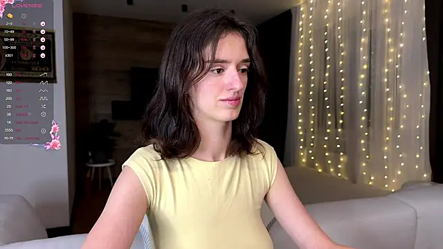 Snapshot of TwinTemptations chatting on 11-17-25, 09:20 TwinTemptations online show from 11-17-25, 09:20