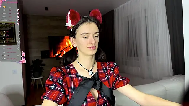 Snapshot of TwinTemptations chatting on 11-18-25, 08:24 TwinTemptations online show from 11-18-25, 08:24