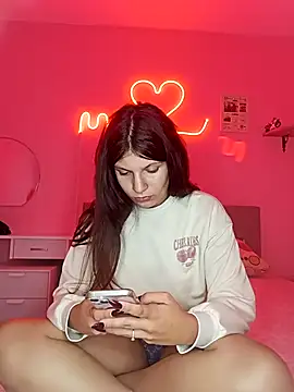 Snapshot of MeCherryy chatting on 09-20-25, 08:43 MeCherryy online show from 09-20-25, 08:43