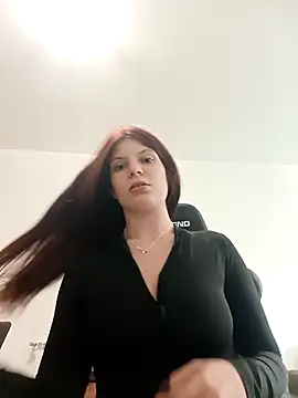 Snapshot of MeCherryy chatting on 10-21-25, 02:18 MeCherryy online show from 10-21-25, 02:18