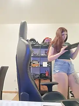 MeCherryy online show from 05-14-26, 08:15