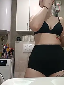 MeCherryy online show from 05-15-26, 03:19