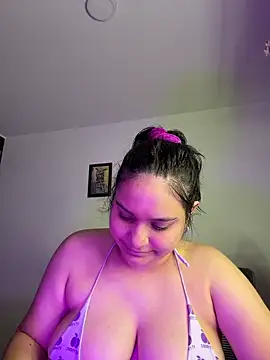 Snapshot of ashliecooperrr chatting on 02-18-26, 01:23 ashliecooperrr online show from 02-18-26, 01:23