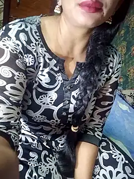 Snapshot of Shalini_telugu09 chatting on 05-09-26, 01:38 Shalini telugu09 online show from 05-09-26, 01:38