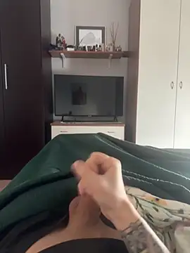 Snapshot of impaolo20 chatting on 10-09-25, 12:25 impaolo20 online show from 10-09-25, 12:25