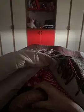 Snapshot of impaolo20 chatting on 12-01-25, 11:04 impaolo20 online show from 12-01-25, 11:04