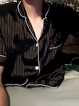 LargeElectrolyte7 online show from 11-04-25, 05:39