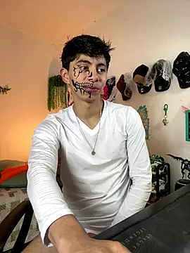 Yaiden 11 online show from 10-31-25, 01:45