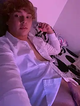 Snapshot of adam_angelssss chatting on 02-05-26, 02:27 adam angelssss online show from 02-05-26, 02:27