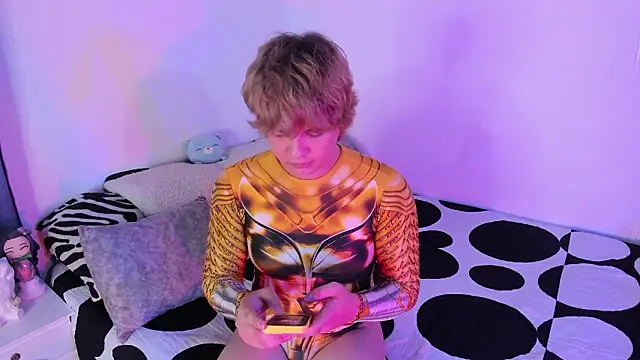 Snapshot of adam_angelssss chatting on 02-10-26, 02:43 adam angelssss online show from 02-10-26, 02:43