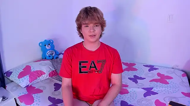 Snapshot of adam_angelssss chatting on 02-18-26, 01:51 adam angelssss online show from 02-18-26, 01:51