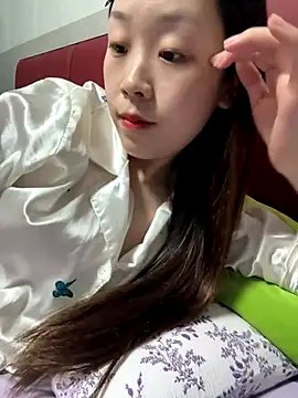 Snapshot of Minnie-66 chatting on 10-08-25, 11:52 Minnie-66 online show from 10-08-25, 11:52