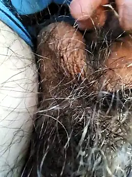 Snapshot of ikeike-kun chatting on 11-19-25, 03:39 ikeike-kun online show from 11-19-25, 03:39