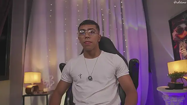 Colstorw  online show from 03-20-26, 10:42