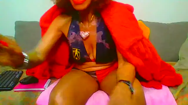 Snapshot of ModelZoee chatting on 07-04-26, 06:52 ModelZoee online show from 07-04-26, 06:52