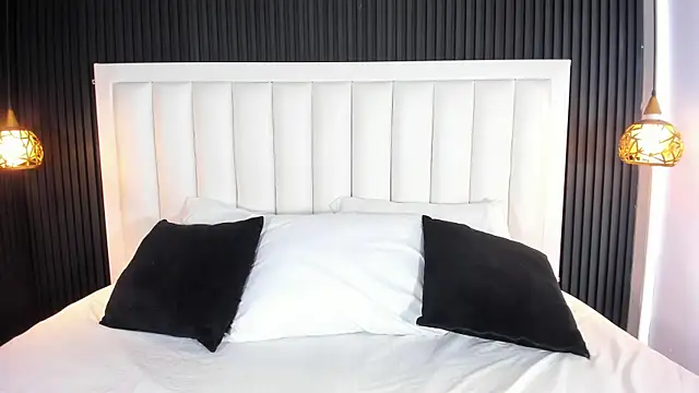 MartinaGracex online show from 11-07-25, 10:32